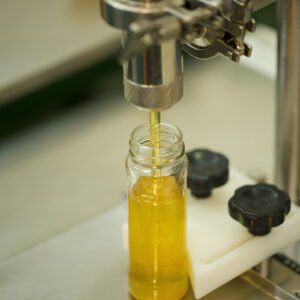 Envasamento do mel no entreposto